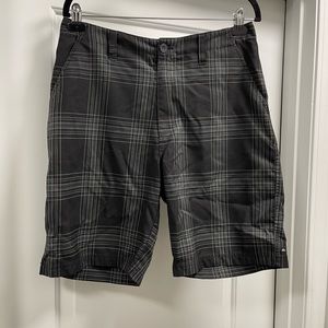 Men’s quicksilver shorts size 32